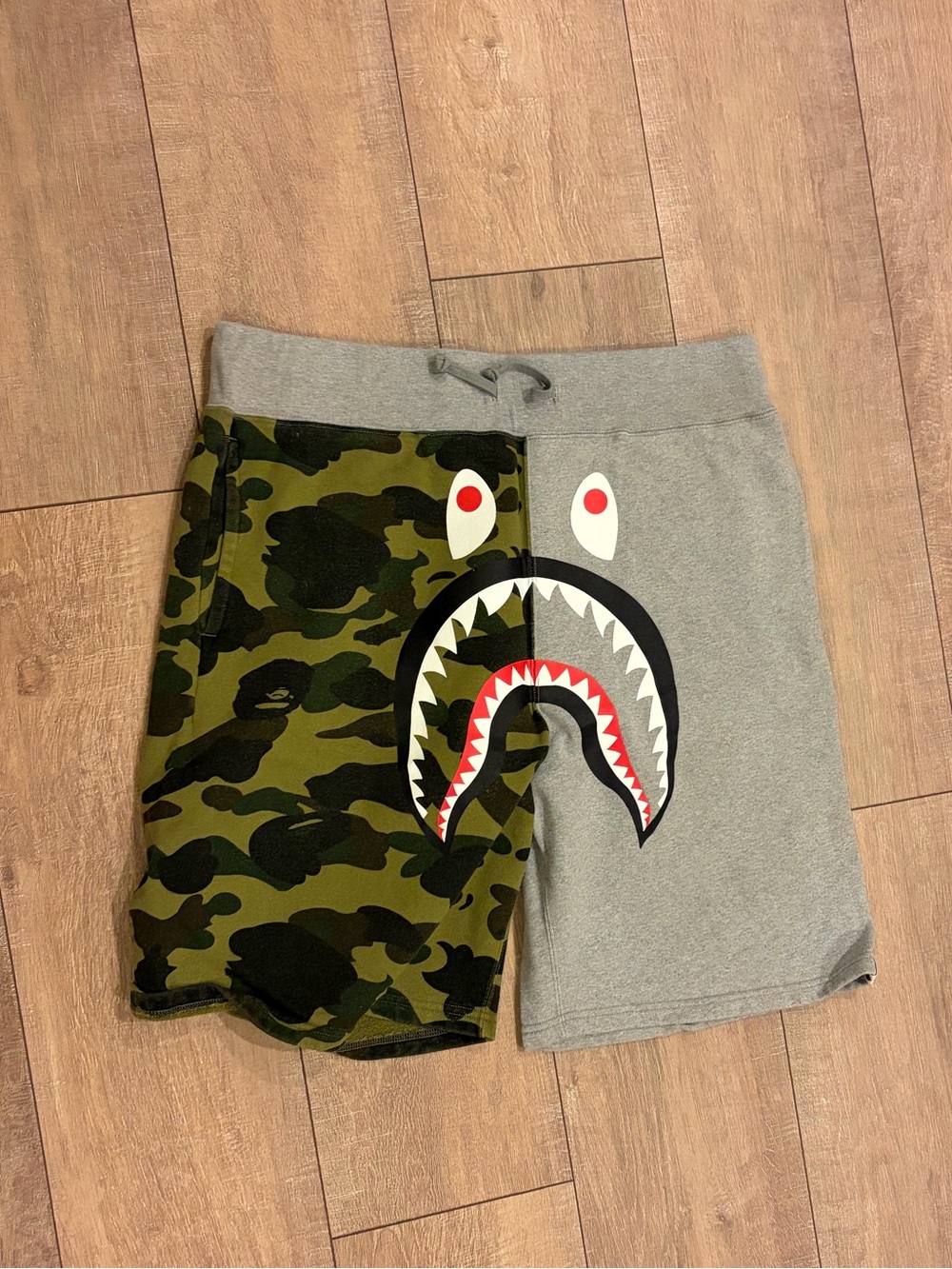 Bathing Ape BAPE Shorts - Picture 2 of 5